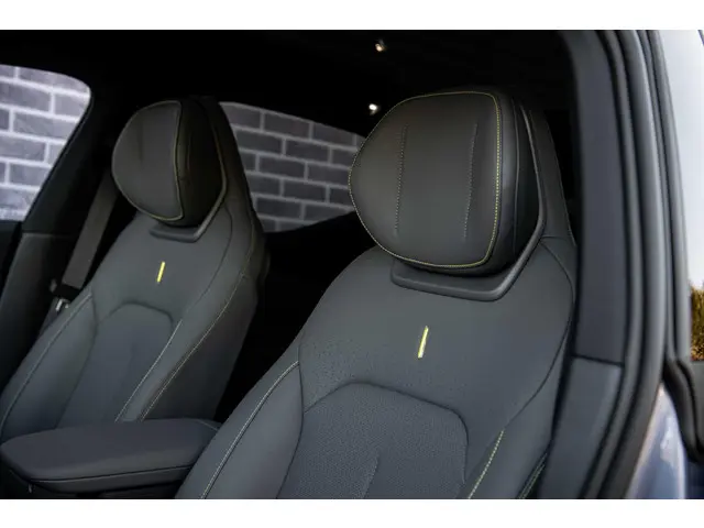 Lynk & Co 02 More 66 kWh 2025 Elektrisch 30