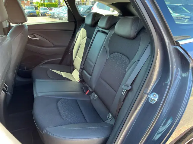 Hyundai i30 Wagon 1.0 T-GDI Premium 2020 Benzine 11