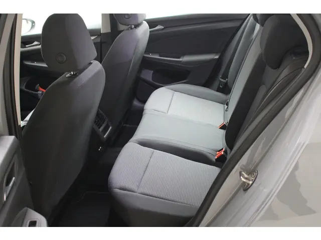 Volkswagen Golf 1.0 TSI Golf 2021 Benzine 20