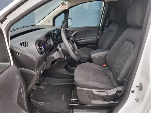 Mercedes-Benz Citan 108 CDI L1 Pro 2022 Diesel 13