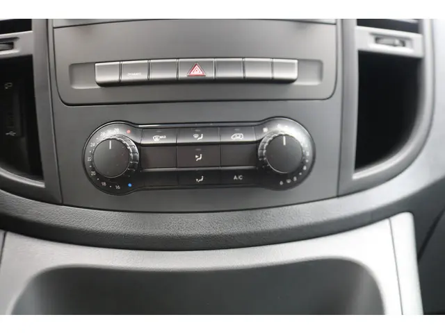 Mercedes-Benz eVito 112 L3 60 kWh Led 2025 Elektrisch 27