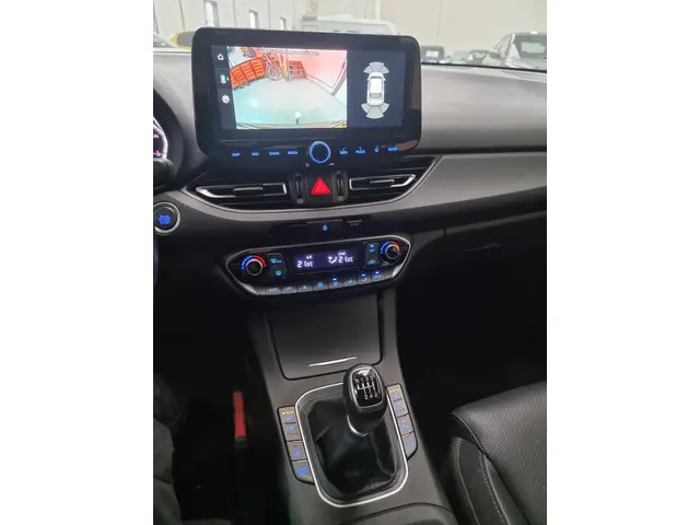 Hyundai i30 Wagon 1.5 T-GDi MHEV Premium 2022 Benzine 15