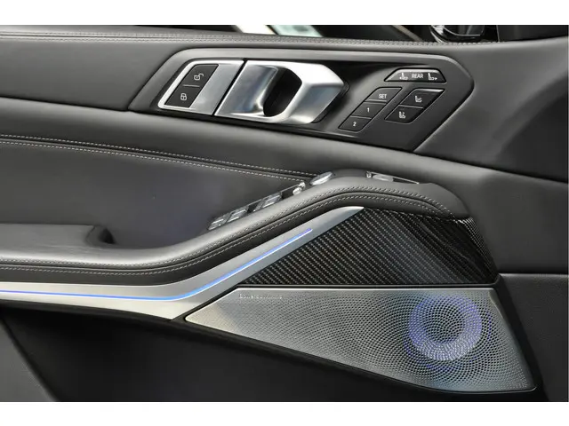 BMW X7 M60i xDrive 2022 Hybride Benzine 35