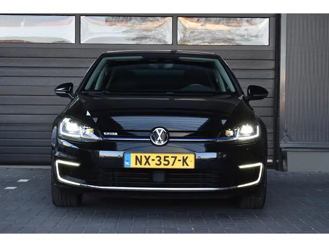 Volkswagen e-Golf e-Golf 2017 Elektrisch 2