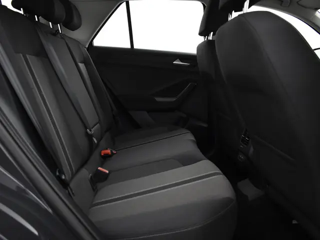 Volkswagen T-Roc 1.0 Tsi 110pk Style 2021 Benzine 14