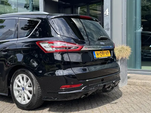 Ford S-Max 1.5 Titanium 2016 Benzine 21