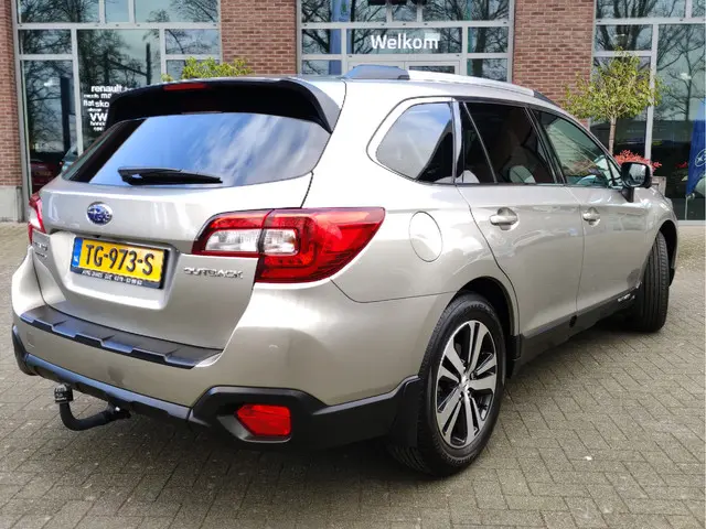 Subaru Outback 2.5i Premium 2018 Benzine 7