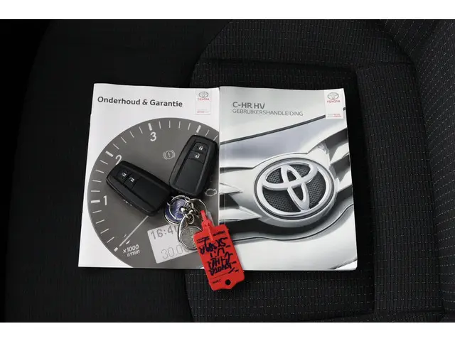 Toyota C-HR 1.8 Hybrid Style 2018 Hybride Benzine 11