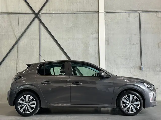 Peugeot 208 2