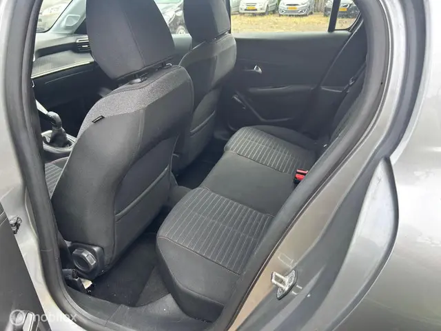 Peugeot 208 1.2 PureTech Active 2023 Benzine 12