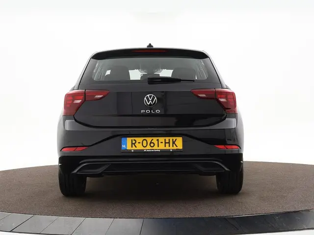 Volkswagen Polo 1.0 TSI 95pk Life Business 2022 Benzine 24