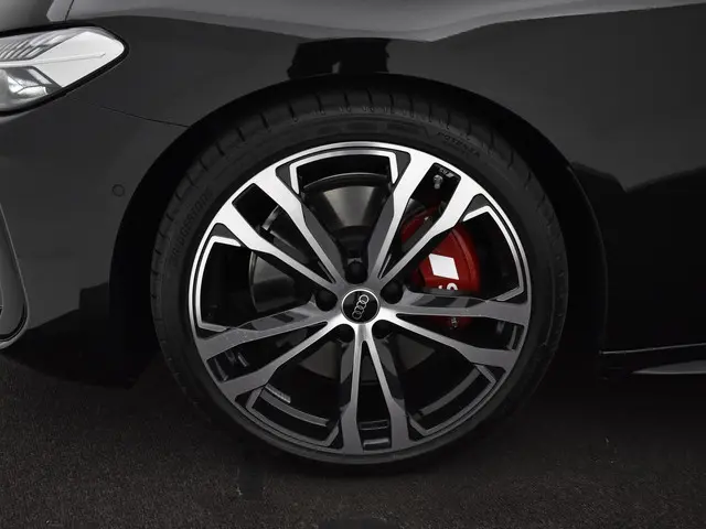 Audi S5 Avant 50 year edition 3.0 TFSI 367 PK 2025 Benzine 5