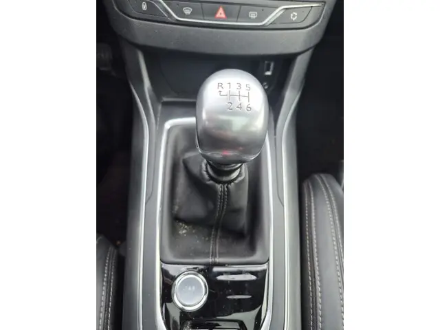 Peugeot 308 SW 1.2 e-THP Première 2015 Benzine 13