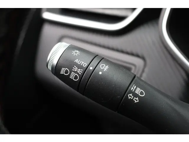 Renault Clio 1.0 TCe R.S. Line 2020 Benzine 33