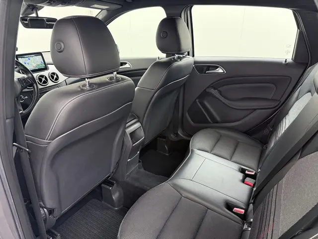 Mercedes-Benz B-Klasse 180 CDI Urban 2015 Diesel 15