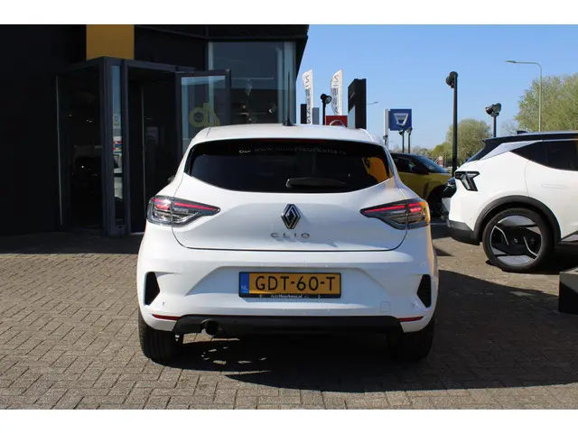 Renault Clio TCe 90 GPF Evolution 2024 Benzine 21