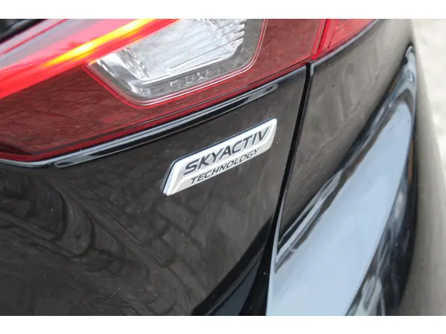 Mazda 3 2.0 GT-M//Bose//Automaat//Navi!! 2014 Benzine 29