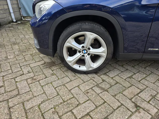 BMW X1 sDrive20i Business 2013 Benzine 4