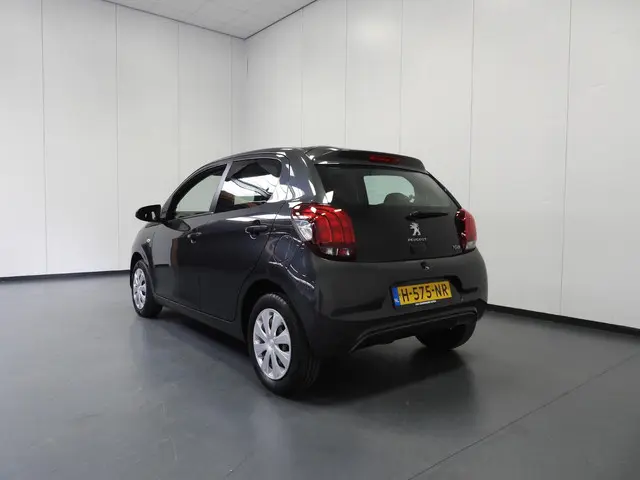 Peugeot 108 1.0 e-VTi Active Premium 2020 Benzine 3