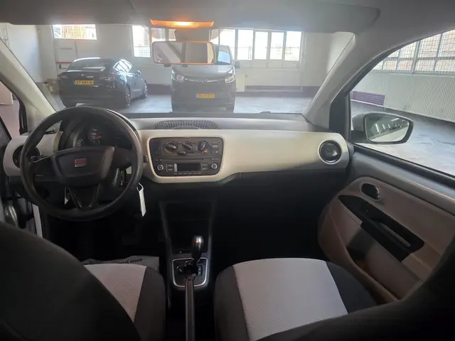 SEAT Mii 1.0 Style 2013 Benzine 10