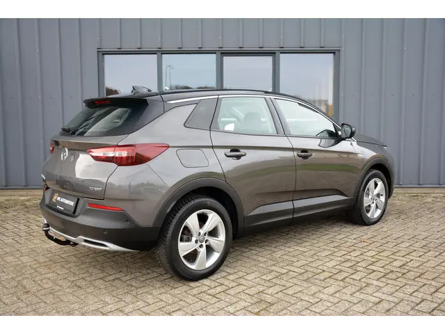 Opel Grandland X 3