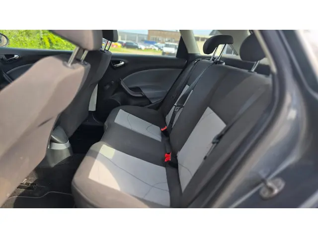 SEAT Ibiza ST 1.2 Club 2014 Benzine 12