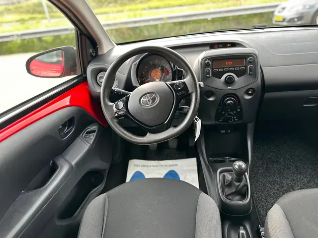 Toyota Aygo 1.0 VVT-i x-fun 2018 Benzine 7