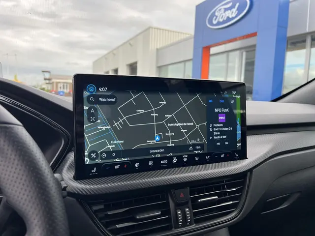 Ford Kuga 2.5 PHEV ST-Line X 2025 Hybride Benzine 33
