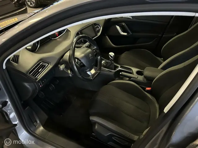 Peugeot 308 SW 1.2 PureTech Style 2016 Benzine 15