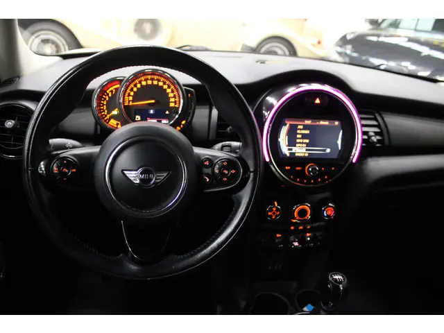 MINI One Mini 1.2 Business 2017 Benzine 9