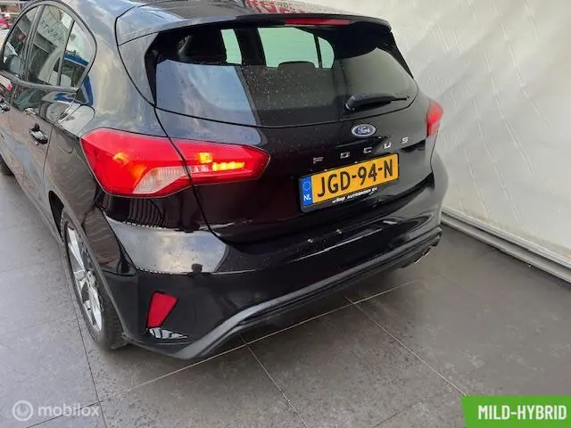Ford Focus 1.0 EcoBoost st-line be 2020 Benzine 6