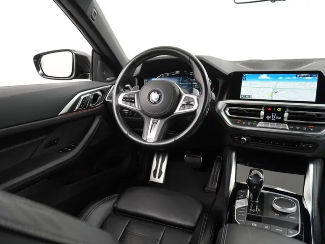 BMW 4 Serie Cabrio 420i High Executive 2021 Benzine 21