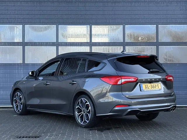 Ford Focus 1.0 ECOBOOST ST LINE BUSINESS 2019 Benzine 17