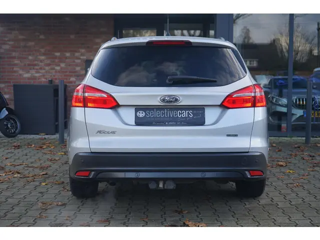 Ford Focus Wagon 1.0 EcoBoost Titanium 2016 Benzine 19