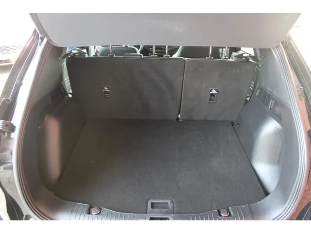 Ford Kuga 2.5 PHEV ST-Line X 2025 Hybride Benzine 31