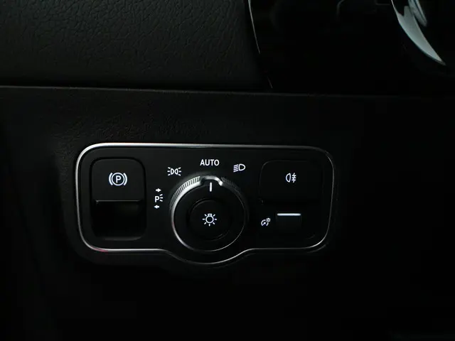 Mercedes-Benz EQA 250 AMG Line 67 kWh 2023 Elektrisch 39