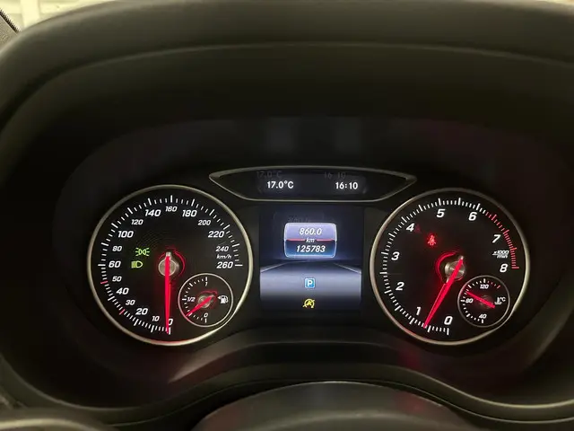 Mercedes-Benz B-Klasse 180 Prestige 2016 Benzine 15
