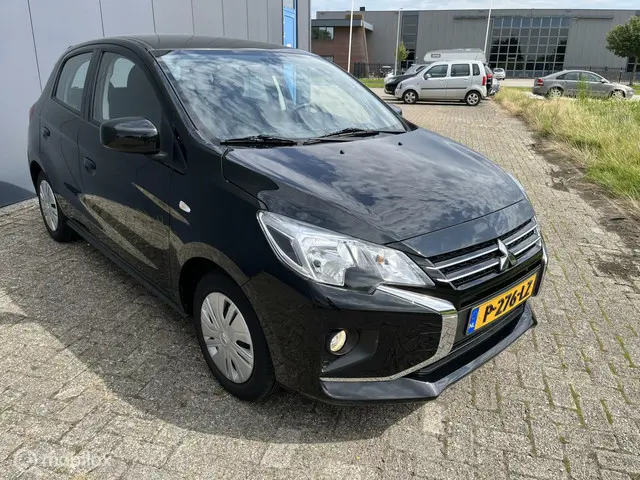 Mitsubishi Space Star 1.2 Cool+ 2022 Benzine 15