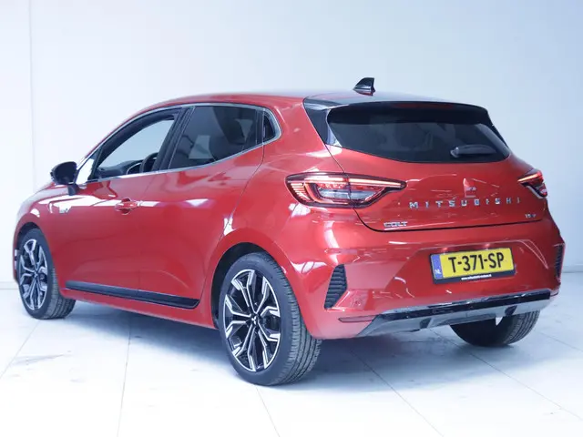 Mitsubishi Colt 1.6 HEV Instyle 2023 Hybride Benzine 25