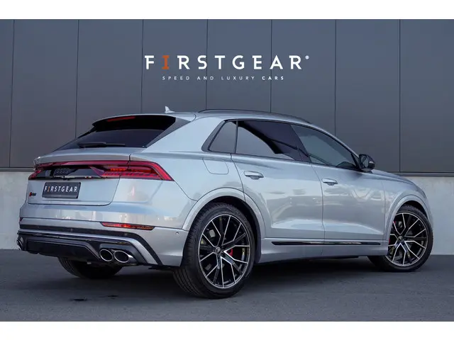 Audi SQ8 2