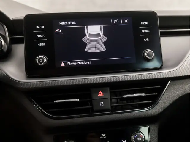 Škoda Scala 1.0 TSI Sportline 2023 Benzine 28