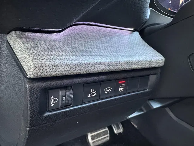 Citroën C5 X 1.6T Automaat Shine 2022 Benzine 19