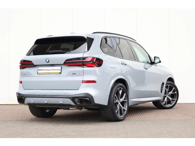 BMW X5 xDrive50e 2025 Hybride Benzine 7