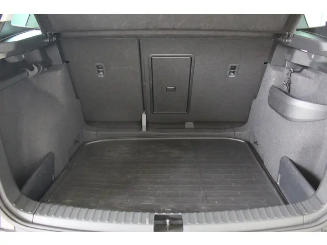 Škoda Karoq 1.0 TSI Ambition 2022 Benzine 6