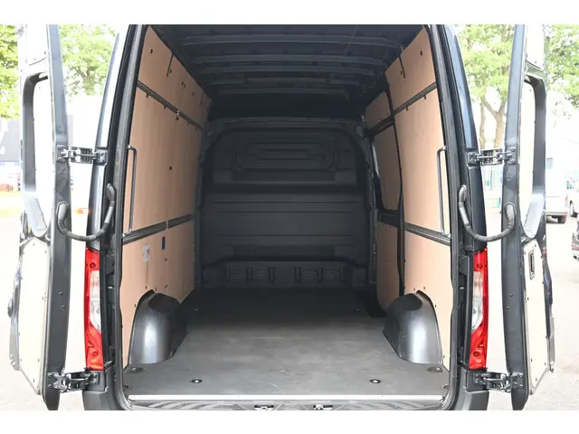 Mercedes-Benz Sprinter 317 CDI L2H2 Pro HD 2024 Diesel 13