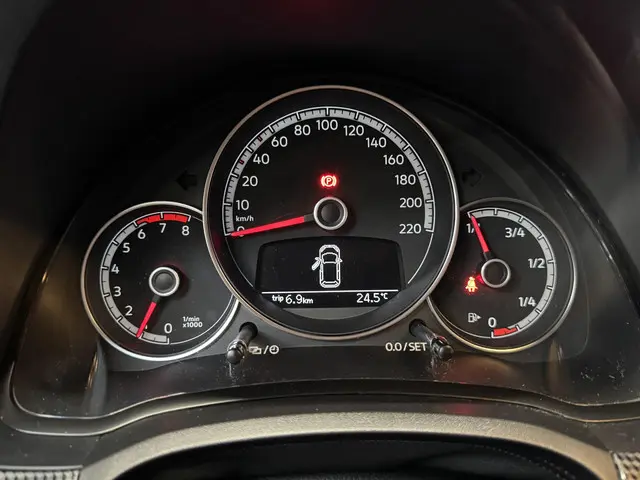 Volkswagen up! 1.0 2022 Benzine 14