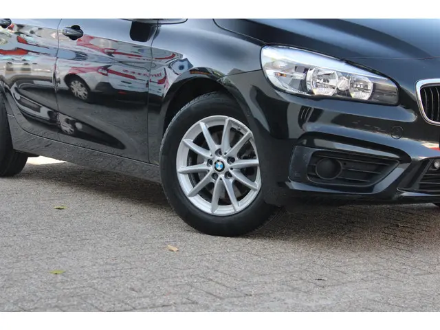 BMW 2 Serie Active Tourer 218i Sport 2015 Benzine 2