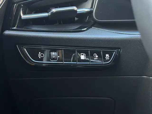 Kia Niro 1.6 GDi PHEV DynamicLine 2022 Hybride Benzine 32