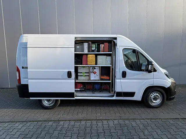 Opel Movano 2.2D 180 S&S L2H2 3.5t Zwaar 2024 Diesel 27