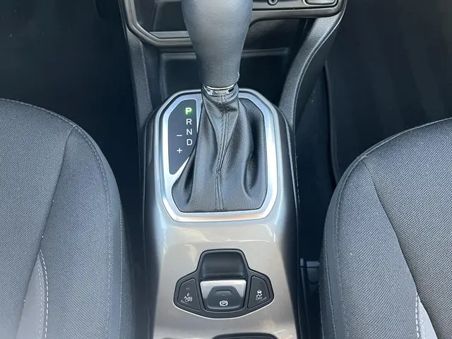 Jeep Renegade 1.5T e-Hybrid Limited 2022 Benzine 22